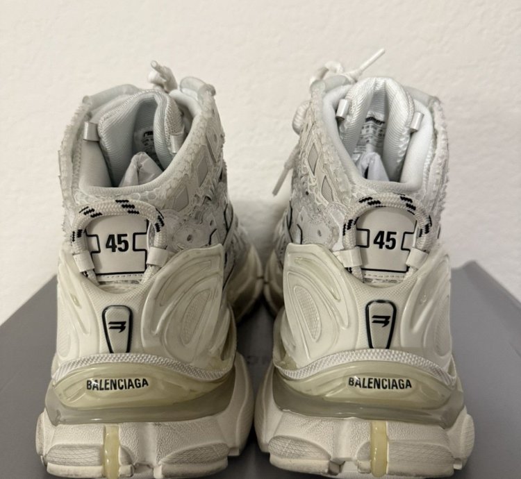 Balenciaga Runner High Top Sneaker White (45)