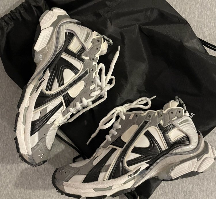 Balenciaga Runner Lace-Up Sneakers