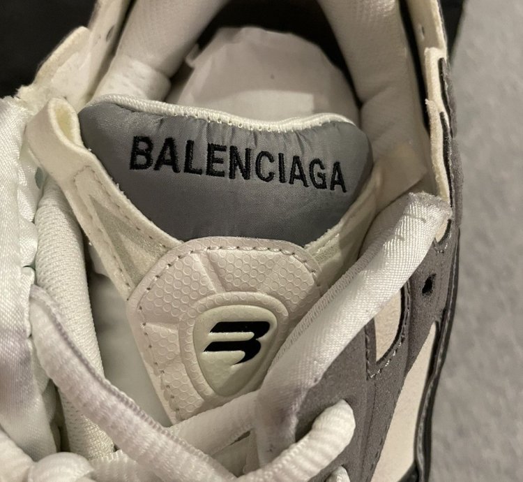 Balenciaga Runner Lace-Up Sneakers