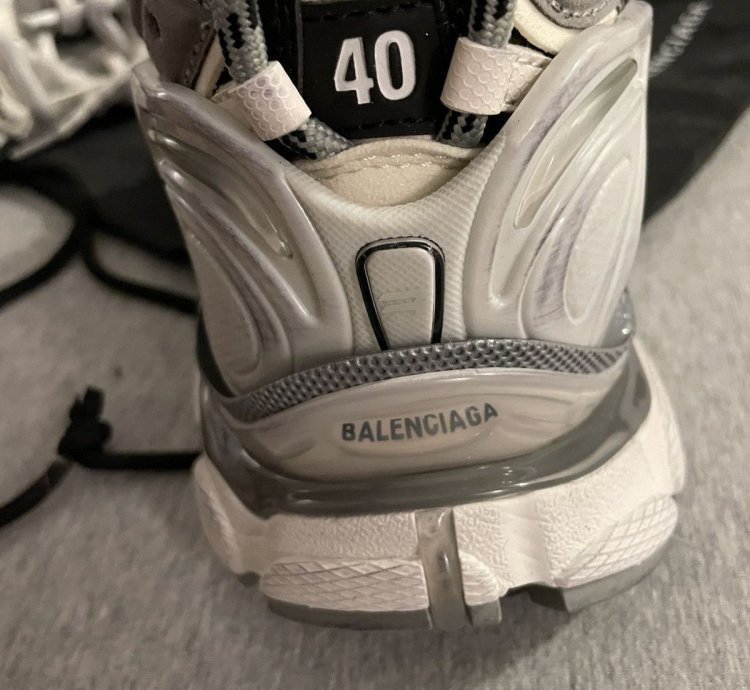 Balenciaga Runner Lace-Up Sneakers