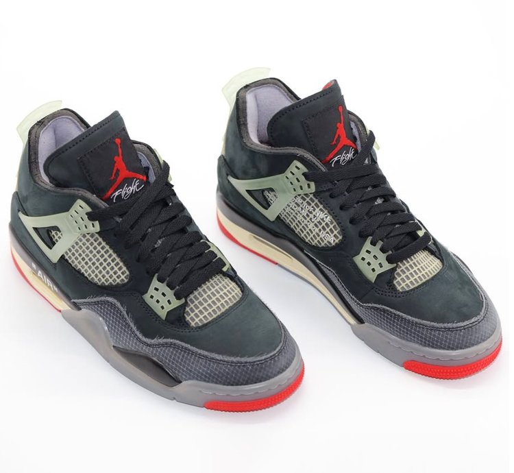 Air Jordan 4 x Off-White " Bred "
