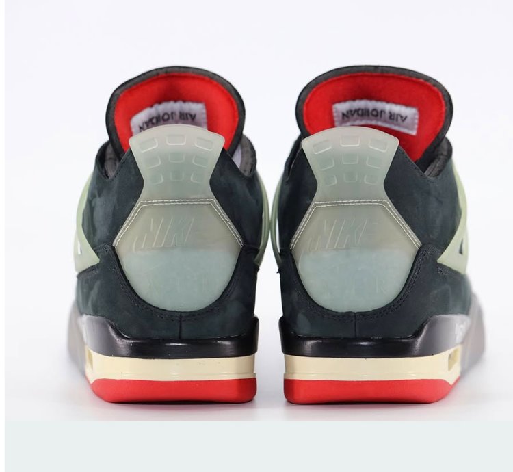Air Jordan 4 x Off-White " Bred "