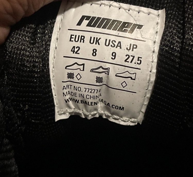 Balenciaga Runner Matte Black