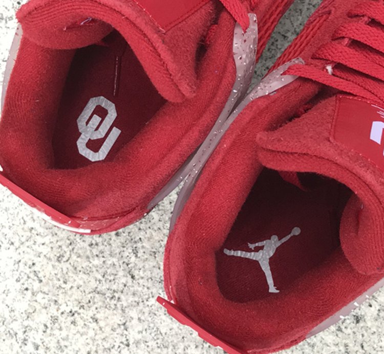 Jordan 4 Retro " Oklahoma Sooners "