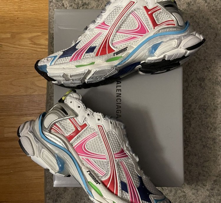 Balenciaga Runner Sneaker