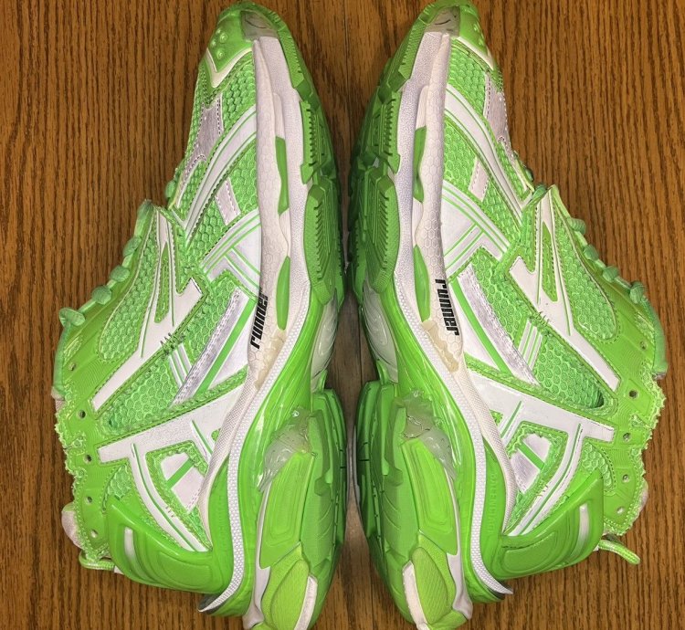 Balenciaga Runner Sneaker (Fluo Green)