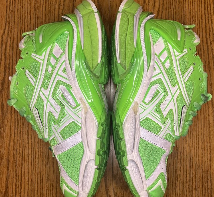 Balenciaga Runner Sneaker (Fluo Green)