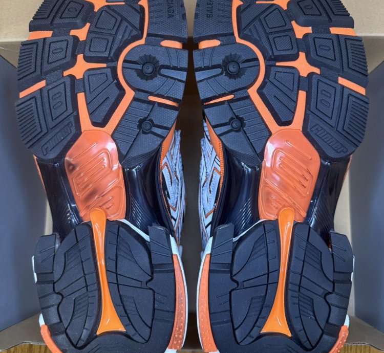 Balenciaga Runner Sneaker (Orange Black)