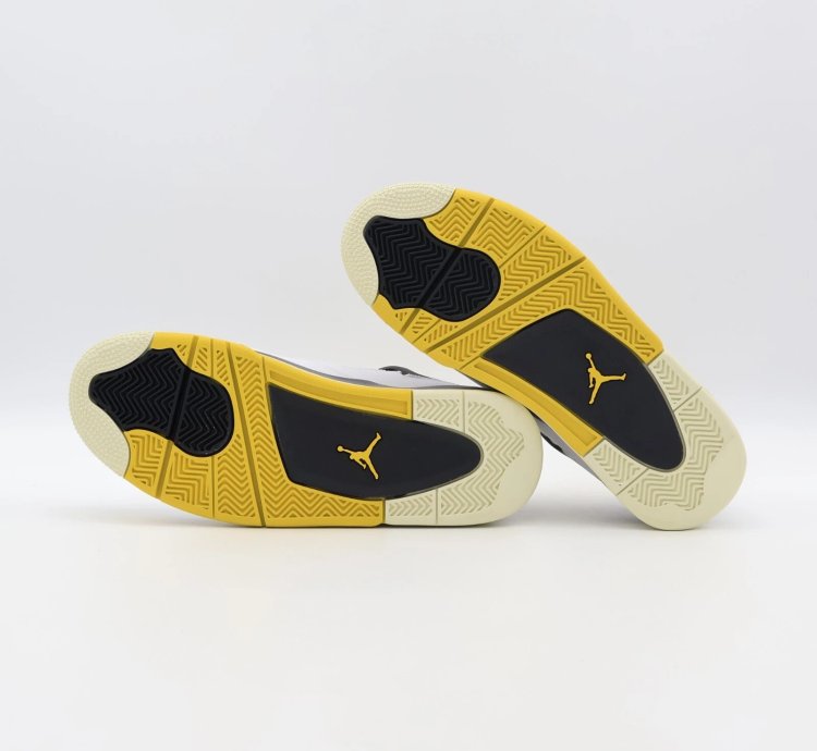 Nike Air Jordan 4 Retro Vivid Sulfur Coconut Milk Yellow AQ9129-101