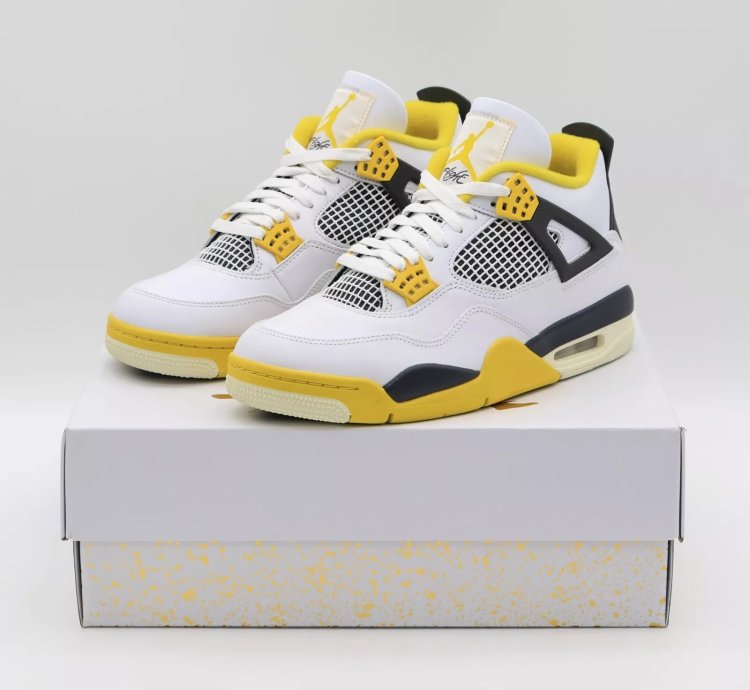 Nike Air Jordan 4 Retro Vivid Sulfur Coconut Milk Yellow AQ9129-101