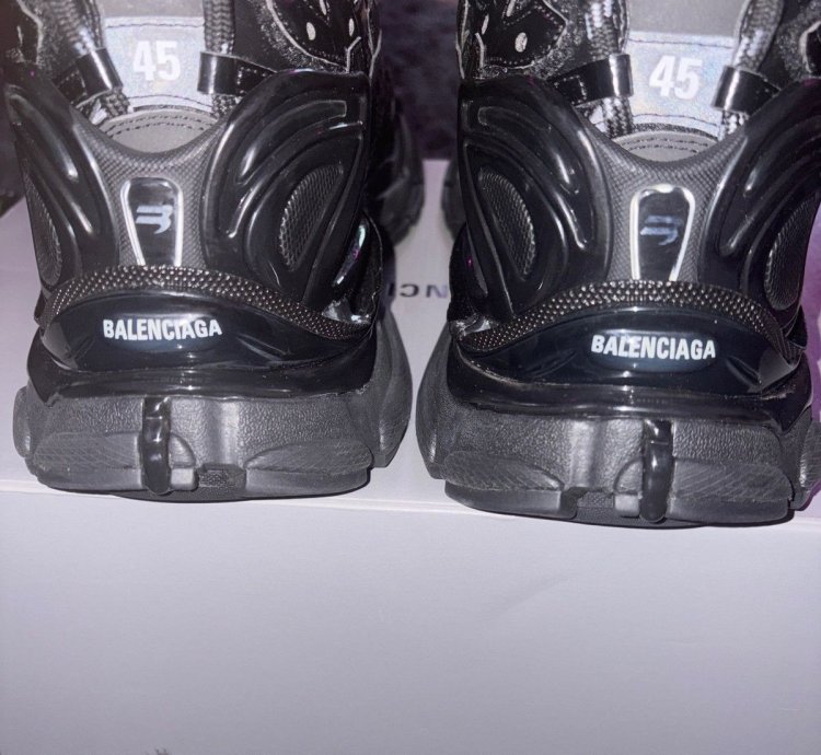 Balenciaga Runner Sneaker Black