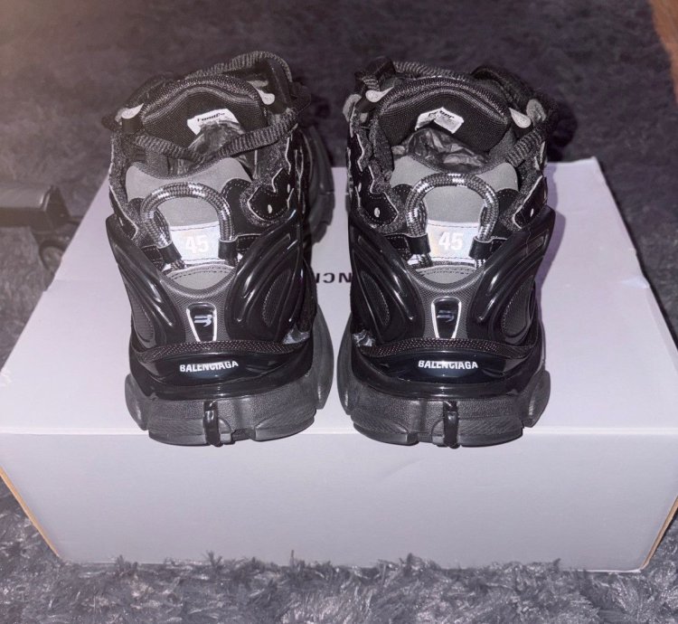 Balenciaga Runner Sneaker Black