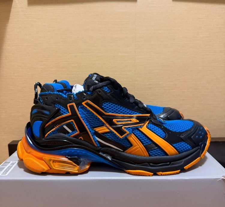 Balenciaga Runner Sneaker Blue Orange (47)