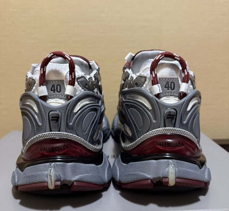 Balenciaga Runner Sneaker Burgundy (40)