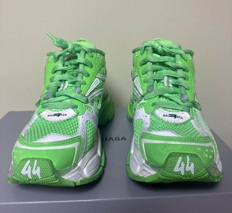 Balenciaga Runner Sneaker Flou 44