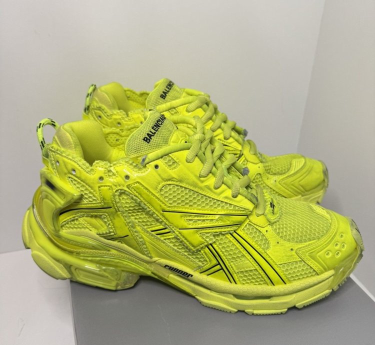 Balenciaga Runner Sneaker Fluo Yellow Size 46 Men New