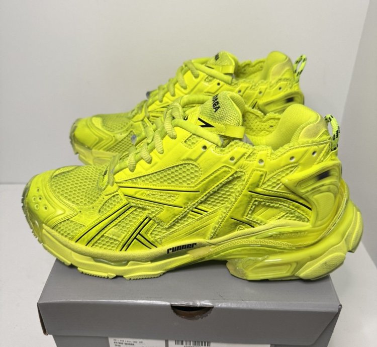 Balenciaga Runner Sneaker Fluo Yellow Size 46 Men New