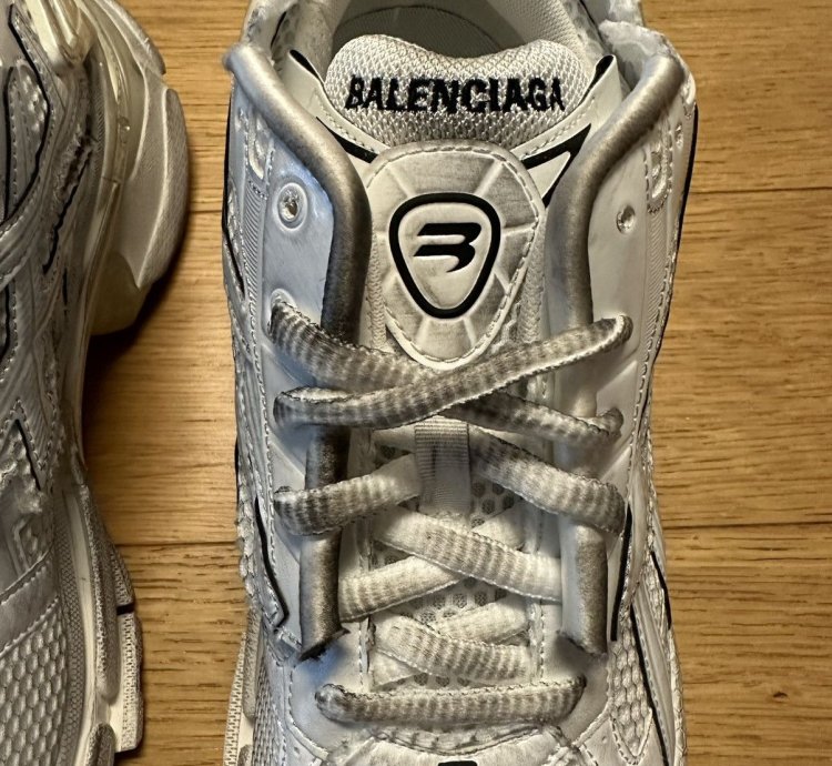 Balenciaga Runner Sneakers size 44