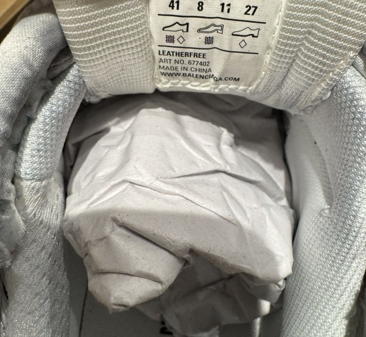 Balenciaga Runner Triple White sz 41