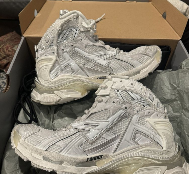 Balenciaga Runner White