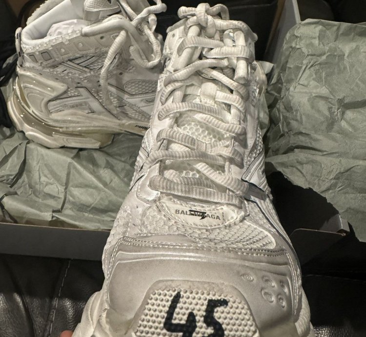 Balenciaga Runner White