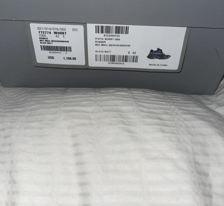 Balenciaga runners