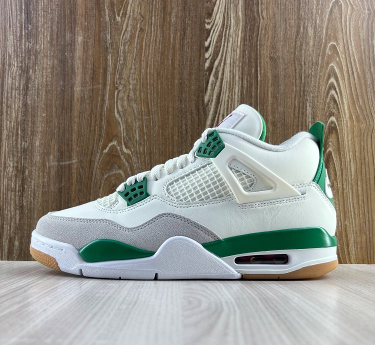 Jordan 4 Retro SB " Pine Green "
