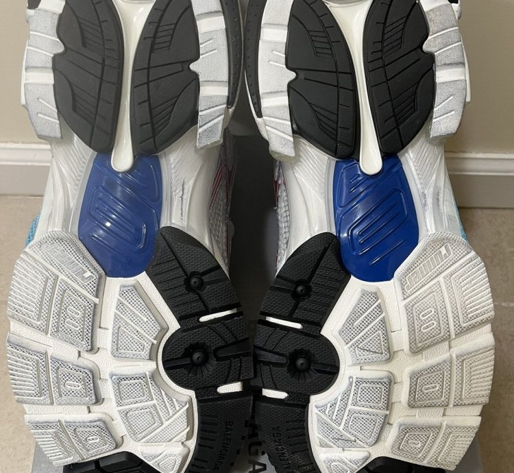 Balenciaga Runners Sz 43 10us