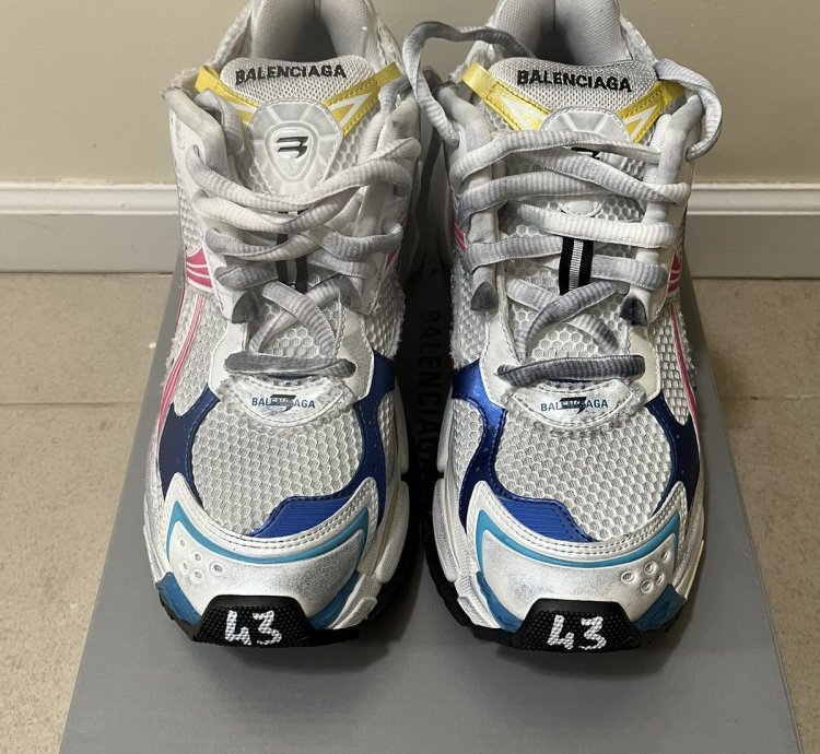 Balenciaga Runners Sz 43 10us