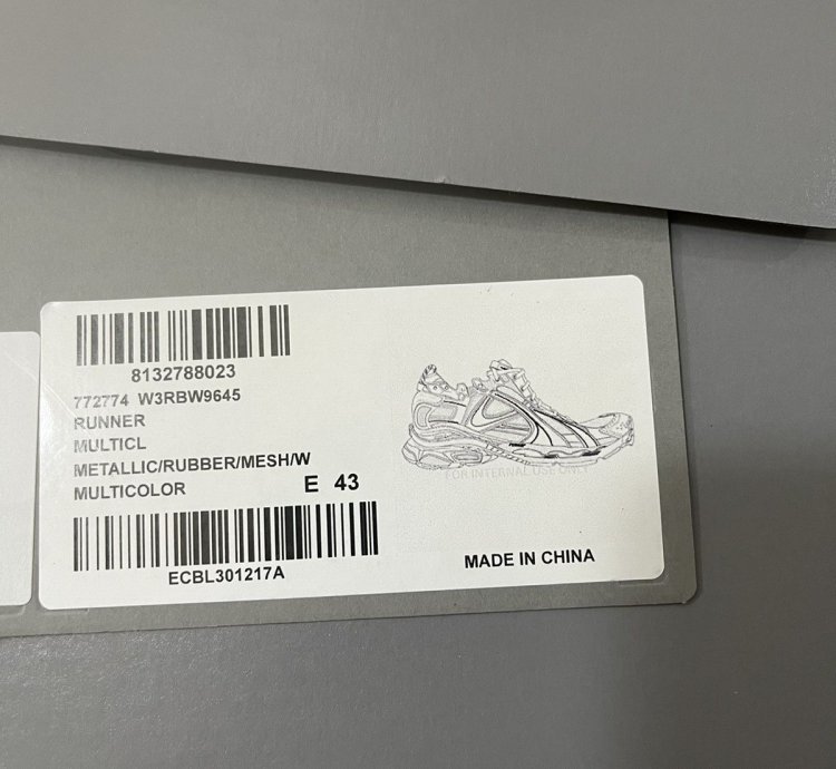Balenciaga Runners Sz 43 10us