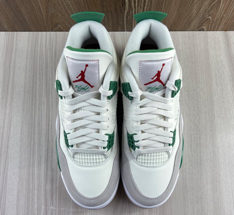 Jordan 4 Retro SB " Pine Green "
