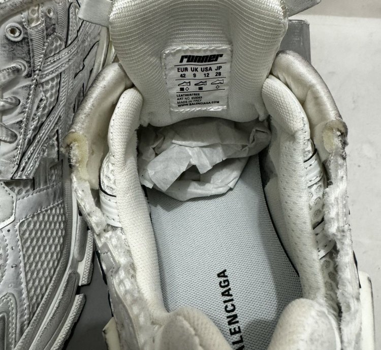 Balenciaga Runners White