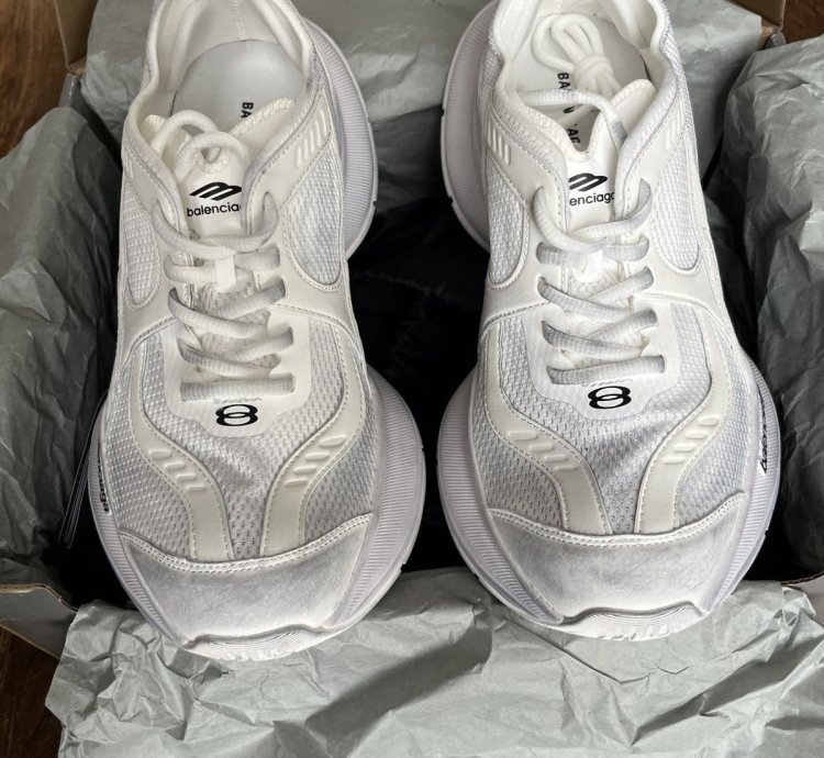 Balenciaga Sneakers Circuit