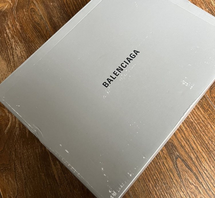 Balenciaga Sneakers Circuit