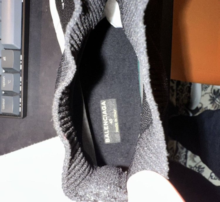 Balenciaga speed runners