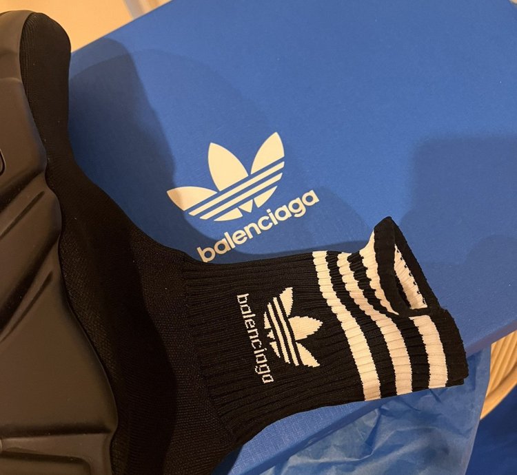 Balenciaga speed sneaker