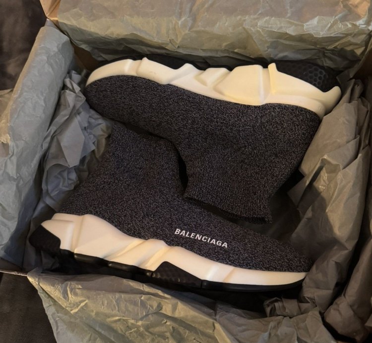 Balenciaga speed trainer