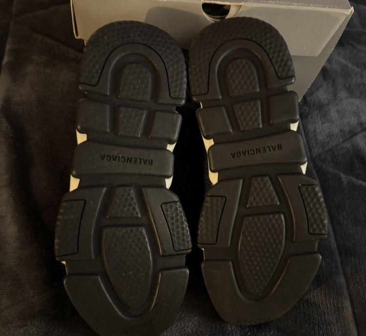 Balenciaga speed trainer