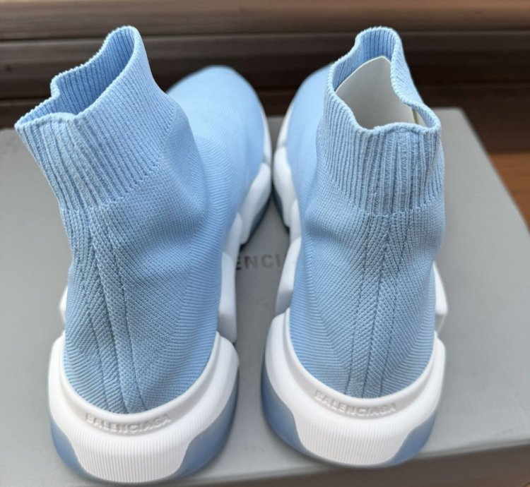 Balenciaga Speed Trainer light blue size 7