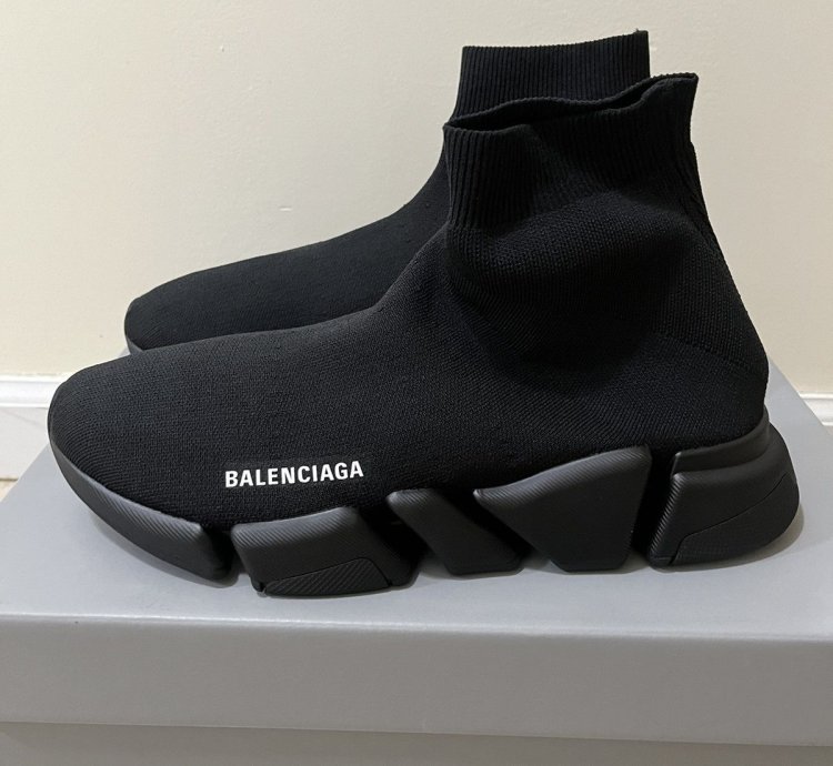 Balenciaga Speed Trainers sz 42(9us)