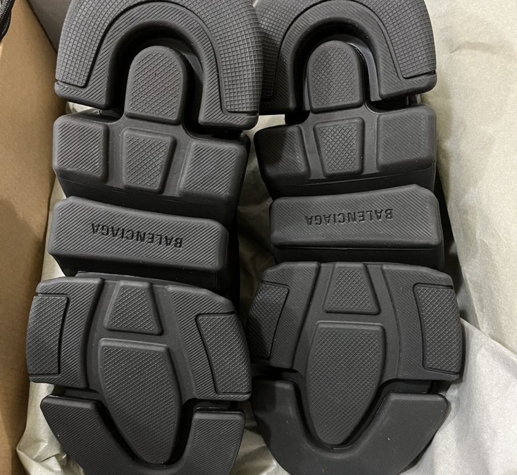 Balenciaga Speed Trainers sz 42(9us)