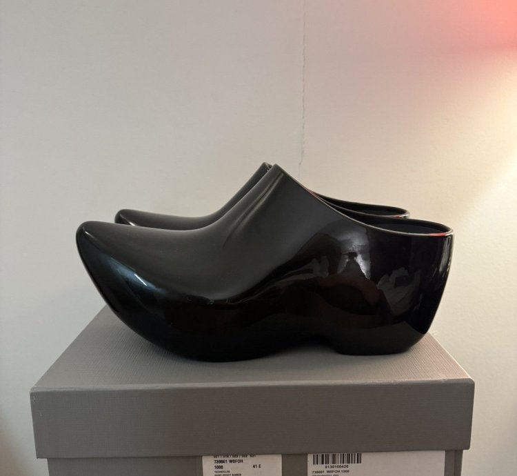 Balenciaga Techno Clog