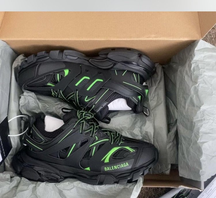 Balenciaga Track