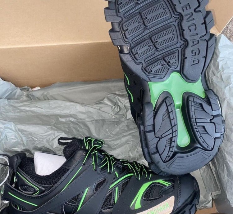 Balenciaga Track