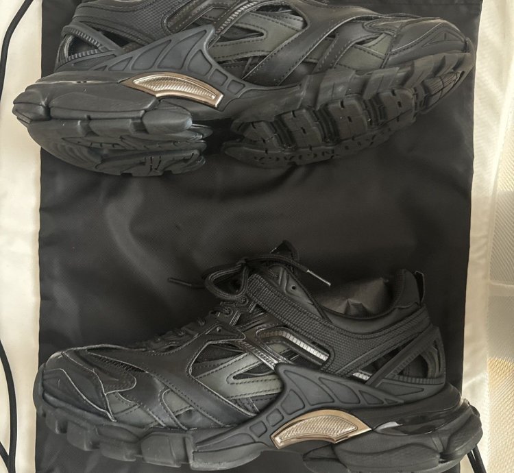 Balenciaga Track 2