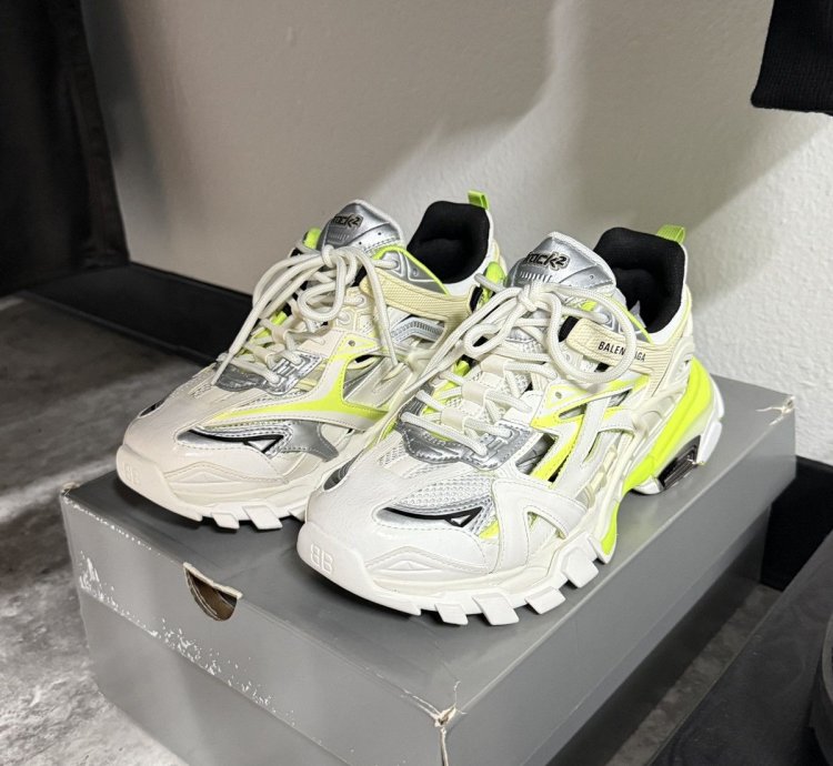 Balenciaga Track 2 0 Sneakers