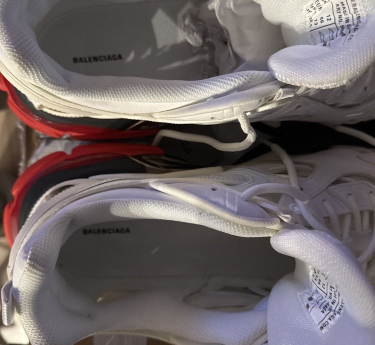 BALENCIAGA TRACK 2 0 SNEAKERS- BRAND NEW SIZE 46