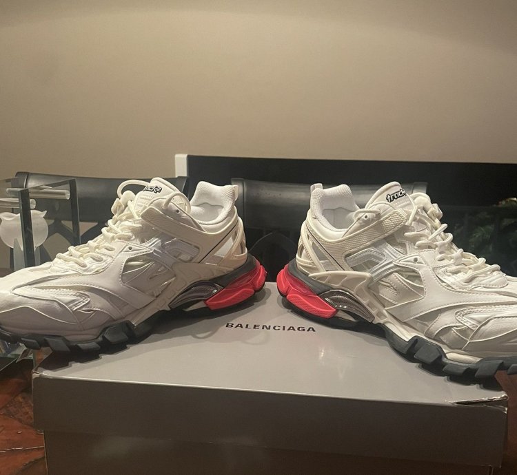 Balenciaga Track 2 Sneaker Red White Black