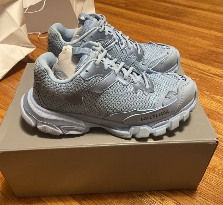 Balenciaga Track 3 destroyed upper size 41