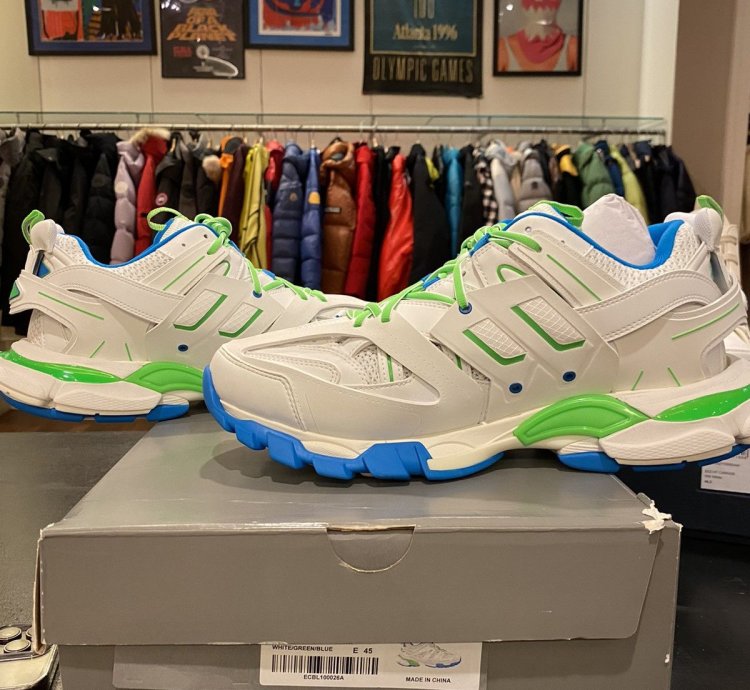 Balenciaga Track 45